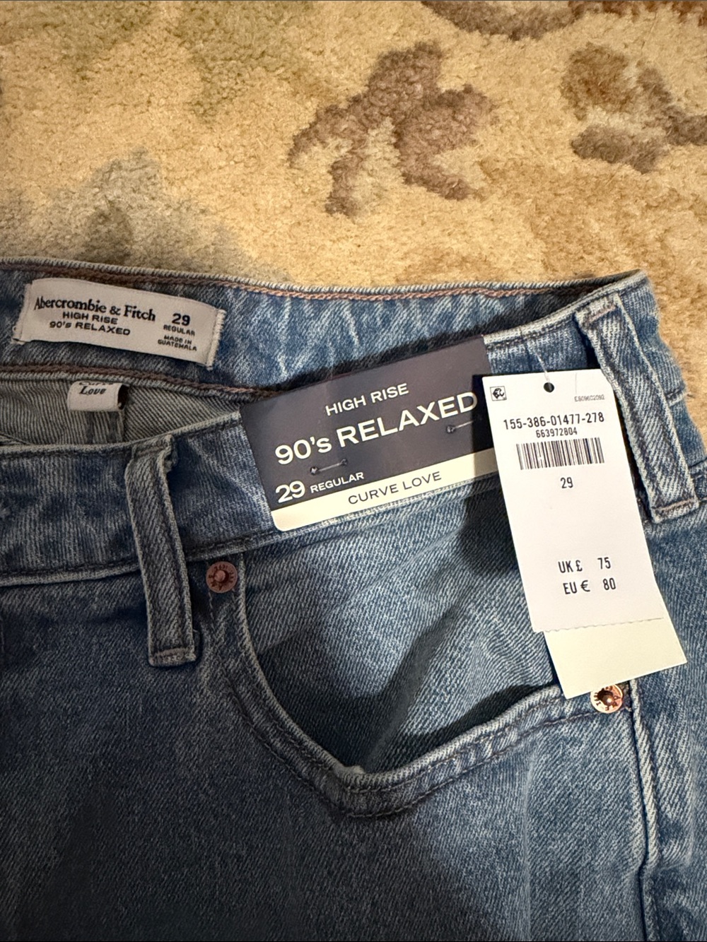 Abercrombie & Fitch High-Rise Relaxed Jeans - Light Blue Denim